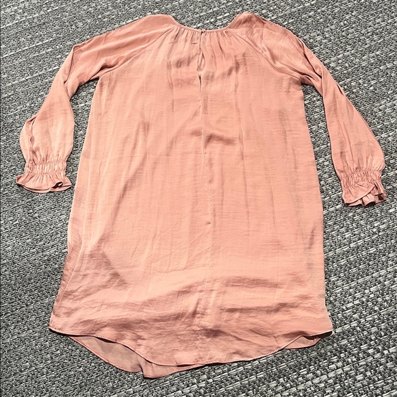 Old Navy | Lightweight Quarter Sleeve Peach Dress - Picture 7 of 16